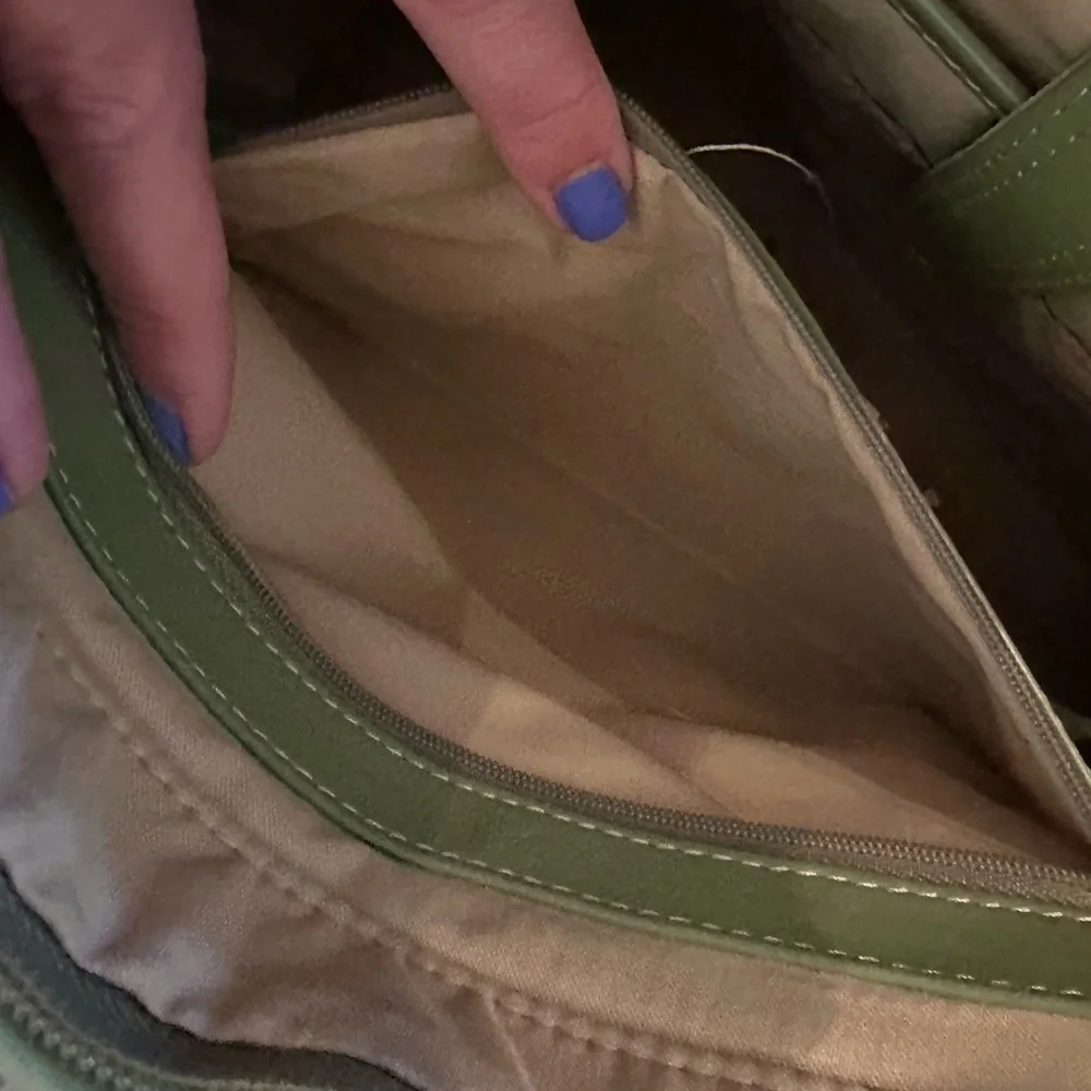 Piel VERTICAL BELTED BUSINESS TOTE